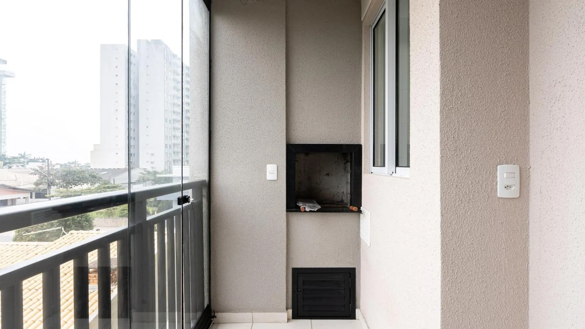 Apartamento Com Vista Mar, Ar-Condicionado, Wi-Fi Condominio Com Piscina, Quadra De Esportes Playground Infantil A 15 Minutos Do Beto Carreiro Piçarras Brasilien