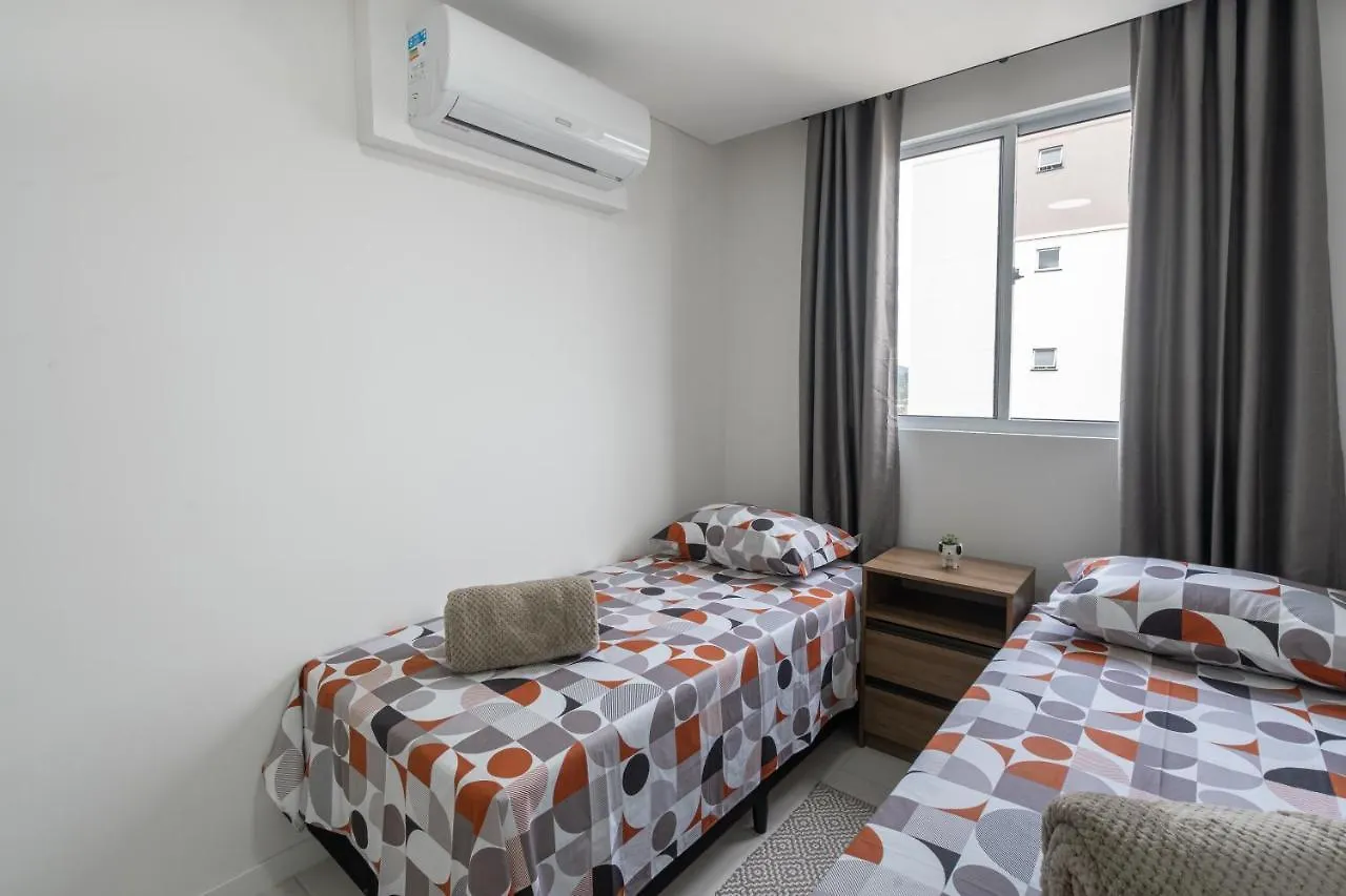 Apartamento Com Vista Mar, Ar-Condicionado, Wi-Fi Condominio Com Piscina, Quadra De Esportes Playground Infantil A 15 Minutos Do Beto Carreiro Piçarras