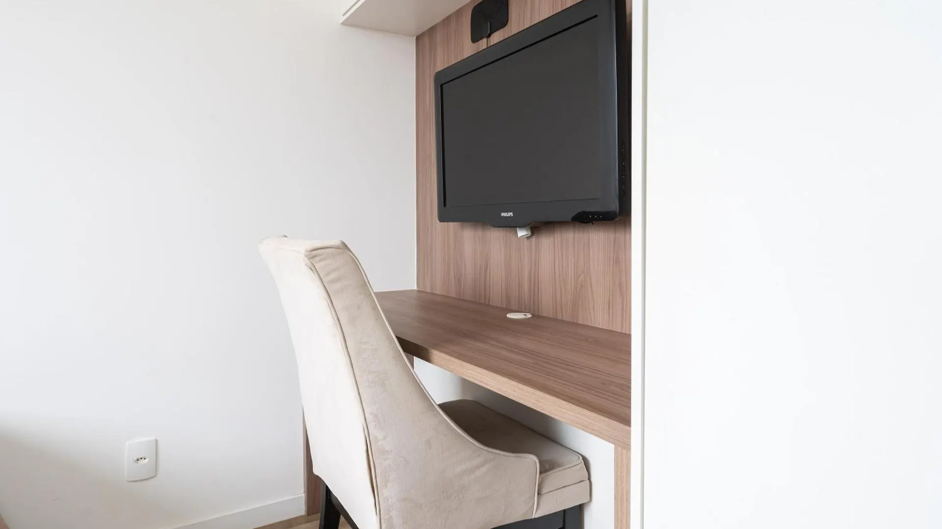 Apartamento Com Vista Mar, Ar-Condicionado, Wi-Fi Condominio Com Piscina, Quadra De Esportes Playground Infantil A 15 Minutos Do Beto Carreiro Piçarras